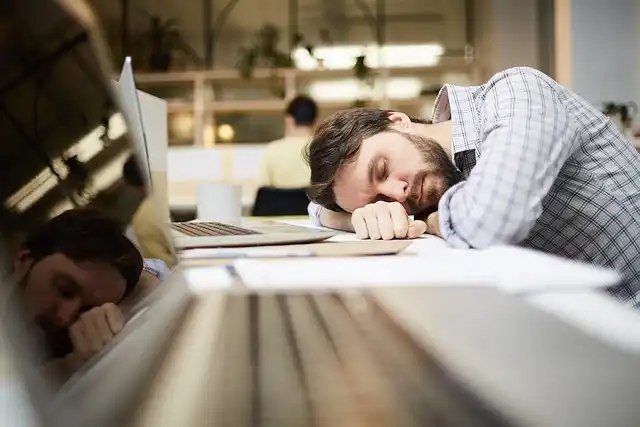 SSA & IRS Advanced Leave Crackdown Sparks Employee Distress & Union Fight